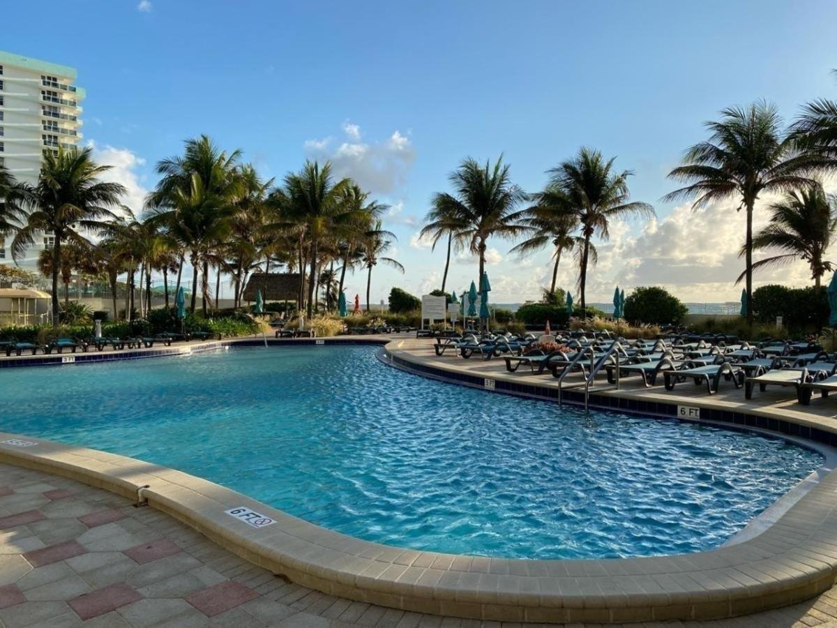 2Bd Condo Christmas Retreat Pool Beachside Hollywood Luaran gambar